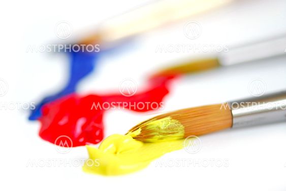 Primary colors paintbrush