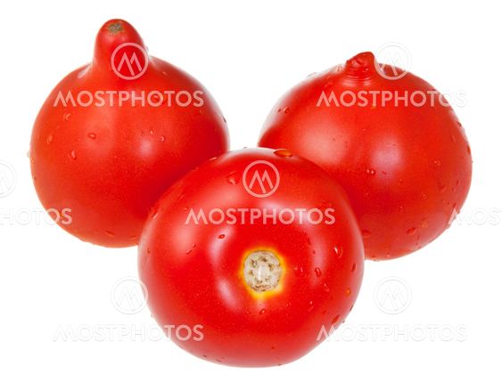 red fresh tomatoes