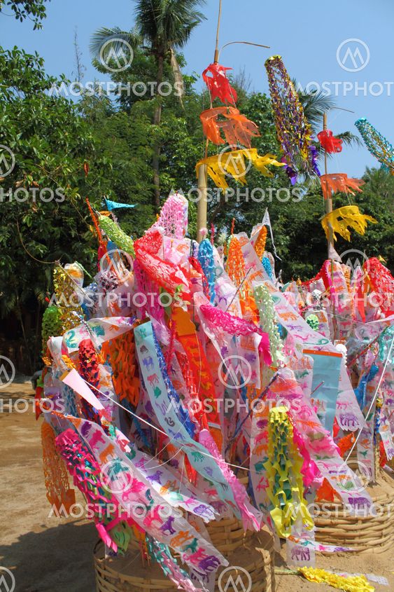 Color paper flag for Buddha worship