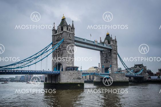 tower bridge, London